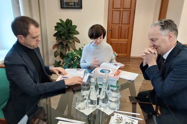 Состоялся рабочий визит заместителей министра культуры Новосибирской области Михаила Симоняна и Владимира Деева в НГОНБ
