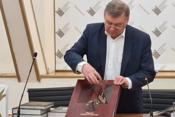 Аркадий Григорьевич Елфимов в Новосибирске