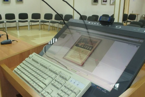 Лекция о творчестве новосибирского художника Владимира Фатеева