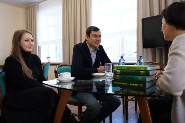 Сергей Шаргунов, депутат Государственной думы Федерального собрания Российской Федерации, посетил библиотеку