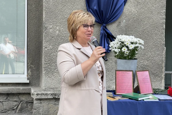 Память журналиста Валерия Тарасова увековечили в Новосибирске