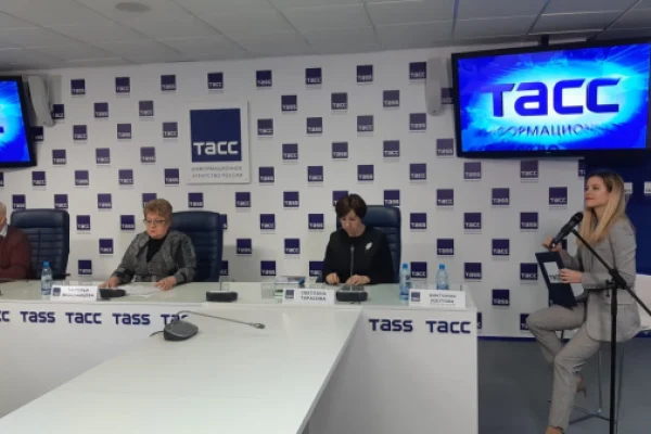 «Библиотека сибирской литературы»: 4 издания вышли к юбилею региона