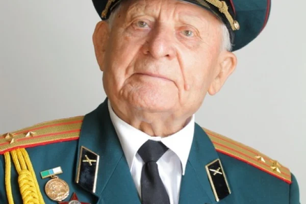 «Герой с нами»: к 95-летию Д.А. Бакурова