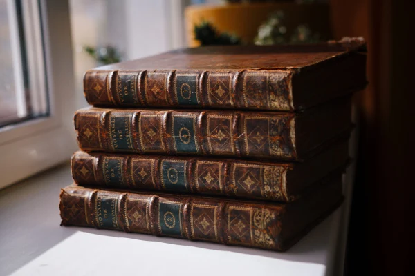 Документы из фонда НГОНБ вновь пополнят портал «Книжные памятники» НЭБ