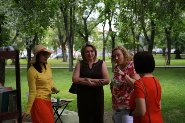 Библиотека на траве