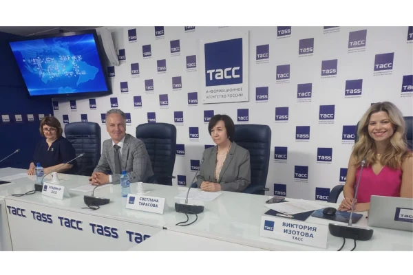 «Библиотека на траве»: 15 районов и более 300 мероприятий