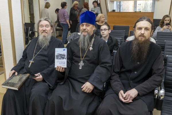 «Просветитель Алтая. Жизнь и пастырский труд святителя Макария (Невского)»