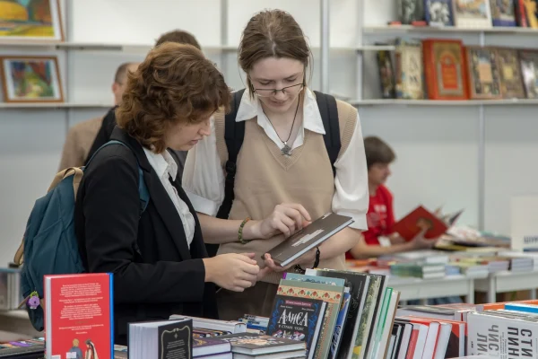 Более 40 событий ожидает посетителей «Книжной Сибири» в третий день фестиваля